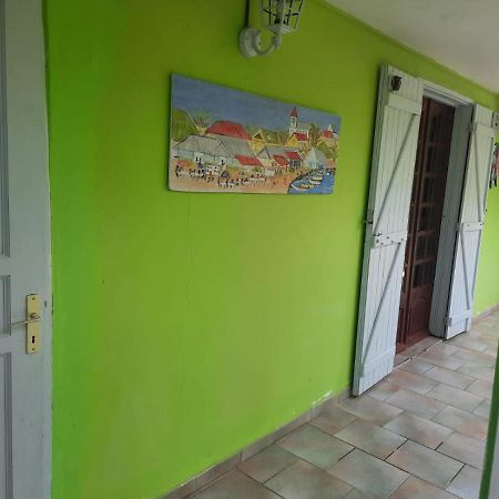 Apartamento Le Jardin De Massieux Bouillante Exterior foto