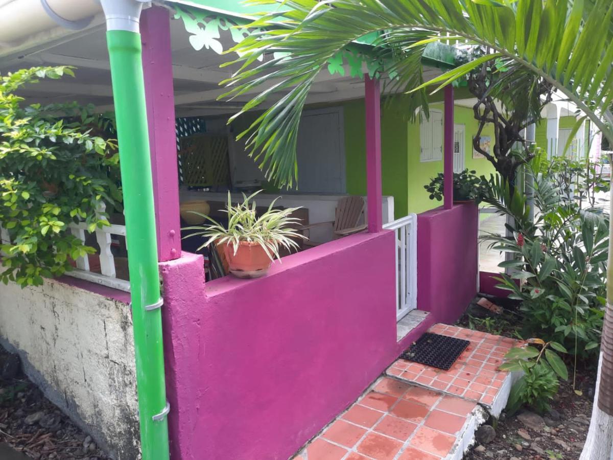 Apartamento Le Jardin De Massieux Bouillante Exterior foto